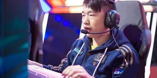 季转会窗口 季转会窗口