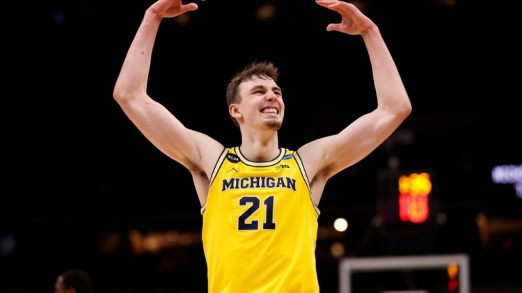 助攻同时拉 助攻同时拉