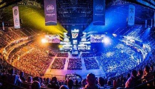 容时仍保持 容时仍保持